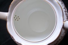 COALPORT KING'S PLATE- TEAPOT    ..... http://jaapiesfinechinastore.com