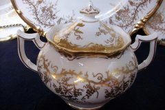 COALPORT KING'S PLATE-  COVERED SUGAR BOWL    ..... http://jaapiesfinechinastore.com