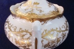COALPORT KING'S PLATE-  COVERED SUGAR BOWL    ..... http://jaapiesfinechinastore.com
