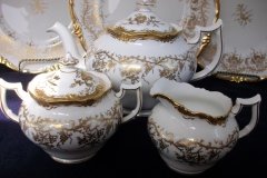 COALPORT KING'S PLATE-  CREAMER    ..... http://jaapiesfinechinastore.com