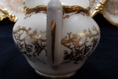 COALPORT KING'S PLATE-  CREAMER    ..... http://jaapiesfinechinastore.com