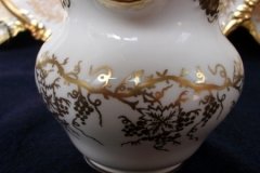 COALPORT KING'S PLATE-  CREAMER    ..... http://jaapiesfinechinastore.com