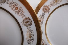COALPORT LADY ANNE WHITE- DINNER PLATES..... http://jaapiesfinechinastore.com