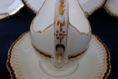 COALPORT SPEARPOINT 850- GRAVY BOAT & UNDERPLATE   .....   https://www.jaapiesfinechinastore.com