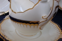 COALPORT SPEARPOINT 850- GRAVY BOAT & UNDERPLATE   .....   https://www.jaapiesfinechinastore.com