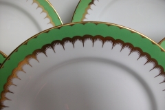 COALPORT  SPEARPOINT GREEN #6143 SMOOTH-   DINNER PLATE  .....   https://www.jaapiesfinechinastore.com