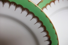 COALPORT  SPEARPOINT GREEN #6143 SMOOTH-   DINNER PLATE  .....   https://www.jaapiesfinechinastore.com