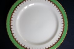 COALPORT  SPEARPOINT GREEN #6143 SMOOTH-   DINNER PLATE  .....   https://www.jaapiesfinechinastore.com