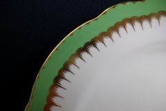 COALPORT SPEARPOINT GREEN- LUNCH PLATE  .....   https://www.jaapiesfinechinastore.com