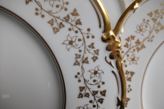 COALPORT CONSORT WHITE #V9864- DINNER  PLATE ..... https://www.jaapiesfinechinastore.com