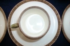 W.T. COPELAND LIONEL EDWARDS FOX HUNT- DEMI CUP & SAUCER #1  FULL CRY CUP  & THE HUNTSMAN SAUCER ....    http://jaapiesfinechinastore.com