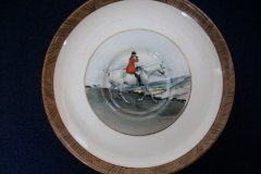 W.T. COPELAND LIONEL EDWARDS FOX HUNT- DEMI CUP & SAUCER #1  FULL CRY CUP  & THE HUNTSMAN SAUCER ....    http://jaapiesfinechinastore.com