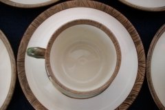 W.T. COPELAND LIONEL EDWARDS FOX HUNT- DEMI CUP & SAUCER #4  A CHECK CUP  & THE FIRST WHIP SAUCER ....    http://jaapiesfinechinastore.com