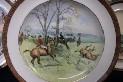 W.T. COPELAND LIONEL EDWARDS FOX HUNT- #2  "GONE AWAY"  7 1/2" DISPLAY PLATE .... http://jaapiesfinechinastore.com