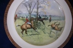 W.T. COPELAND LIONEL EDWARDS FOX HUNT- #2  "GONE AWAY"  7 1/2" DISPLAY PLATE .... http://jaapiesfinechinastore.com