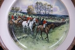 W.T. COPELAND LIONEL EDWARDS FOX HUNT- #5  "OFF TO DRAW"   7 1/2"  DISPLAY PLATE .... http://jaapiesfinechinastore.com