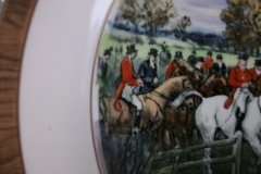W.T. COPELAND LIONEL EDWARDS FOX HUNT- #5  "OFF TO DRAW"   7 1/2"  DISPLAY PLATE .... http://jaapiesfinechinastore.com