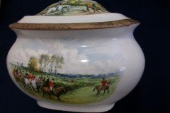 W.T. COPELAND LIONEL EDWARDS FOX HUNT-  SUGAR BOWL "OFF TO DRAW"  &  "DRAWING THE DINGLE",  LID  "FULL CRY"   .... http://jaapiesfinechinastore.com