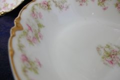HAVILAND FLORAL GARLAND SCH 525- COUPE SOUP BOWL  7 1/2" ..... http://jaapiesfinechinastore.com