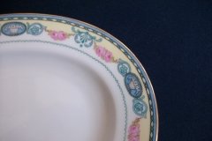 HAAS & CZJZEK-BLACK KNIGHT- CAMBRIDGE- OVAL PLATTER  11 3/4"  .....   http://jaapiesfinechinastore.com