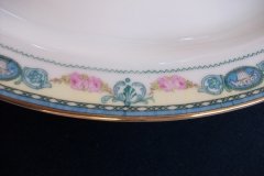 HAAS & CZJZEK-BLACK KNIGHT- CAMBRIDGE- OVAL PLATTER  11 3/4"  .....   http://jaapiesfinechinastore.com