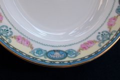 HAAS & CZJZEK-BLACK KNIGHT- CAMBRIDGE- OVAL PLATTER  11 3/4"  .....   http://jaapiesfinechinastore.com