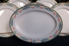 HAAS & CZJZEK-BLACK KNIGHT- CAMBRIDGE- OVAL PLATTER  11 3/4"  .....   http://jaapiesfinechinastore.com