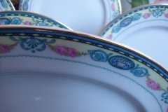 HAAS & CZJZEK-BLACK KNIGHT- CAMBRIDGE- OVAL PLATTER  13 3/4"  .....   http://jaapiesfinechinastore.com