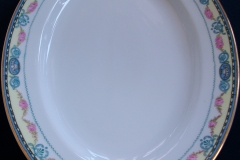 HAAS & CZJZEK-BLACK KNIGHT- CAMBRIDGE- OVAL PLATTER  13 3/4"  .....   https://www.jaapiesfinechinastore.com