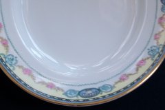 HAAS & CZJZEK-BLACK KNIGHT- CAMBRIDGE- OVAL PLATTER  13 3/4"  .....   http://jaapiesfinechinastore.com