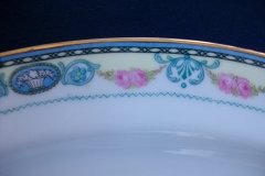 HAAS & CZJZEK-BLACK KNIGHT- CAMBRIDGE- OVAL PLATTER  13 3/4"  .....   http://jaapiesfinechinastore.com