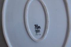 HAAS & CZJZEK-BLACK KNIGHT- CAMBRIDGE- OVAL PLATTER  13 3/4"  .....   http://jaapiesfinechinastore.com