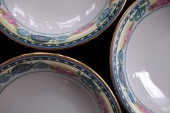 HAAS & CZJZEK-BLACK KNIGHT- CAMBRIDGE- BERRY BOWL .....   http://jaapiesfinechinastore.com