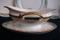 HAAS & CZJZEK-BLACK KNIGHT- CAMBRIDGE- GRAVY BOAT/UNDERPLATE  .....   http://jaapiesfinechinastore.com