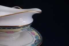 HAAS & CZJZEK-BLACK KNIGHT- CAMBRIDGE- GRAVY BOAT/UNDERPLATE  .....   https://www.jaapiesfinechinastore.com