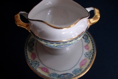 HAAS & CZJZEK-BLACK KNIGHT- CAMBRIDGE- GRAVY BOAT/UNDERPLATE  .....   https://www.jaapiesfinechinastore.com