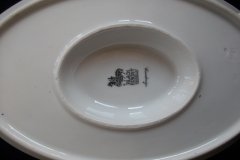 HAAS & CZJZEK-BLACK KNIGHT- CAMBRIDGE- GRAVY BOAT/UNDERPLATE  .....   http://jaapiesfinechinastore.com