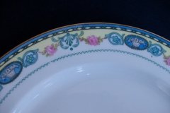 HAAS & CZJZEK-BLACK KNIGHT- CAMBRIDGE- LUNCH/DINNER  PLATE  .....   http://jaapiesfinechinastore.com