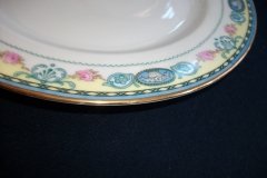 HAAS & CZJZEK-BLACK KNIGHT- CAMBRIDGE- LUNCH/DINNER  PLATE  .....   http://jaapiesfinechinastore.com
