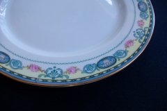 HAAS & CZJZEK-BLACK KNIGHT- CAMBRIDGE- LUNCH/DINNER  PLATE  .....   http://jaapiesfinechinastore.com