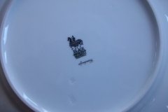 HAAS & CZJZEK-BLACK KNIGHT- CAMBRIDGE- LUNCH/DINNER  PLATE  .....   http://jaapiesfinechinastore.com