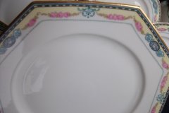 HAAS & CZJZEK-BLACK KNIGHT- CAMBRIDGE- CHOP PLATE  12 5/8"   .....   http://jaapiesfinechinastore.com