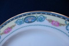 HAAS & CZJZEK-BLACK KNIGHT- CAMBRIDGE- SALAD  PLATE  .....   http://jaapiesfinechinastore.com