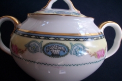 HAAS & CZJZEK-BLACK KNIGHT- CAMBRIDGE- COVERED SUGAR BOWL  .....   https://www.jaapiesfinechinastore.com