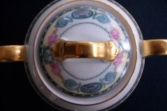HAAS & CZJZEK-BLACK KNIGHT- CAMBRIDGE- COVERED SUGAR BOWL  .....   http://jaapiesfinechinastore.com