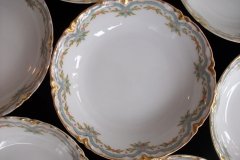HAVILAND #24241 RIBBON BOW & BOUGH-  BERRY BOWL  .....   http://jaapiesfinechinastore.com
