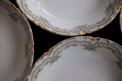 HAVILAND #24241 RIBBON BOW & BOUGH-  BERRY BOWL  .....   http://jaapiesfinechinastore.com