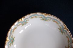 HAVILAND #24241 RIBBON BOW & BOUGH-  BERRY BOWL  .....   http://jaapiesfinechinastore.com