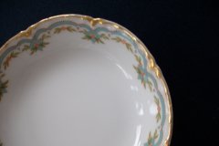 HAVILAND #24241 RIBBON BOW & BOUGH-  BERRY BOWL  .....   http://jaapiesfinechinastore.com