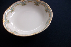 HAVILAND #24241 RIBBON BOW & BOUGH-  BERRY BOWL  .....   https://www.jaapiesfinechinastore.com